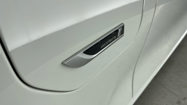 BMW 3 Series 330e M Sport 4dr Step Auto Saloon